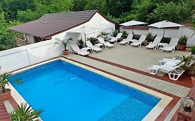 Vila Perla Govorei